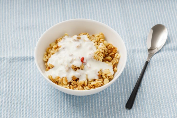 食べるヨーグルト 微糖 400g×2本 【クール便】